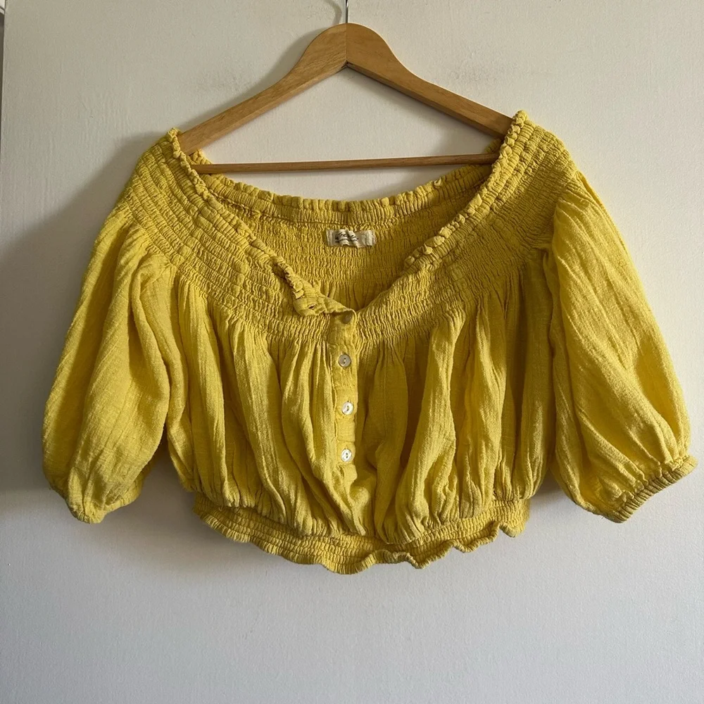 Free People We the Free Yellow Dancing Til Dawn Off Shoulder Smocked Top size M - Picture 8 of 9
